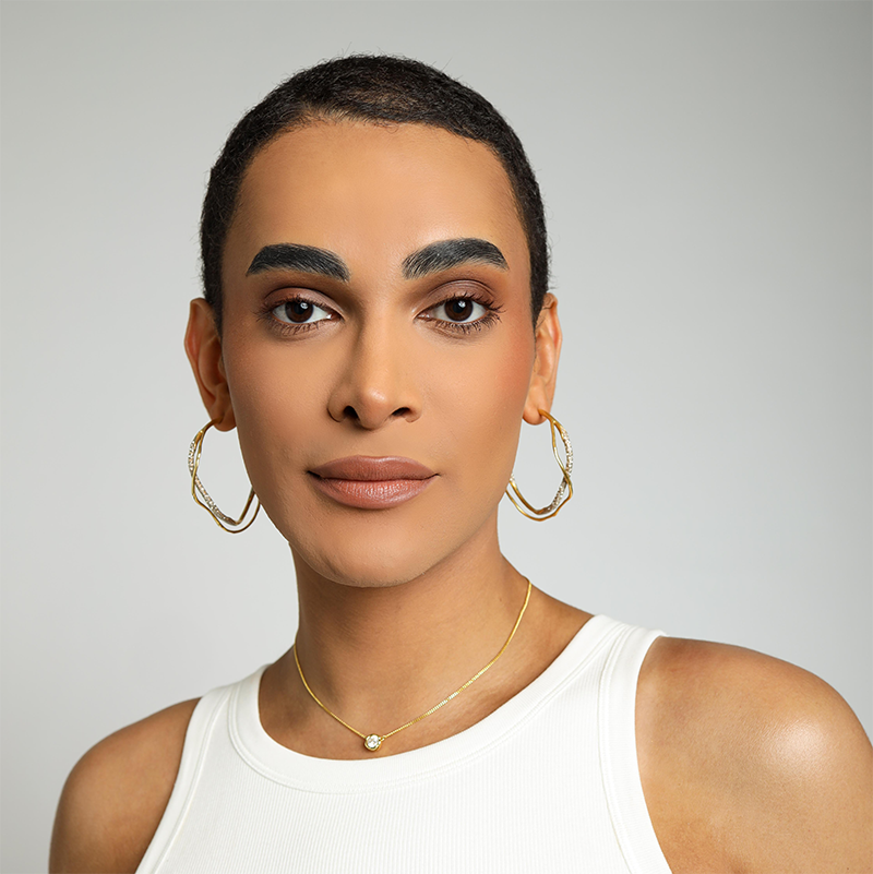 Julie J headshot