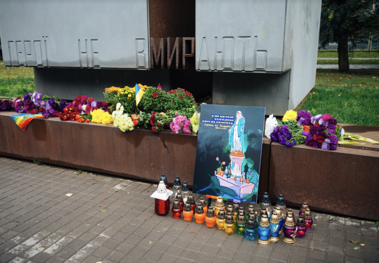 candles-memorial scene