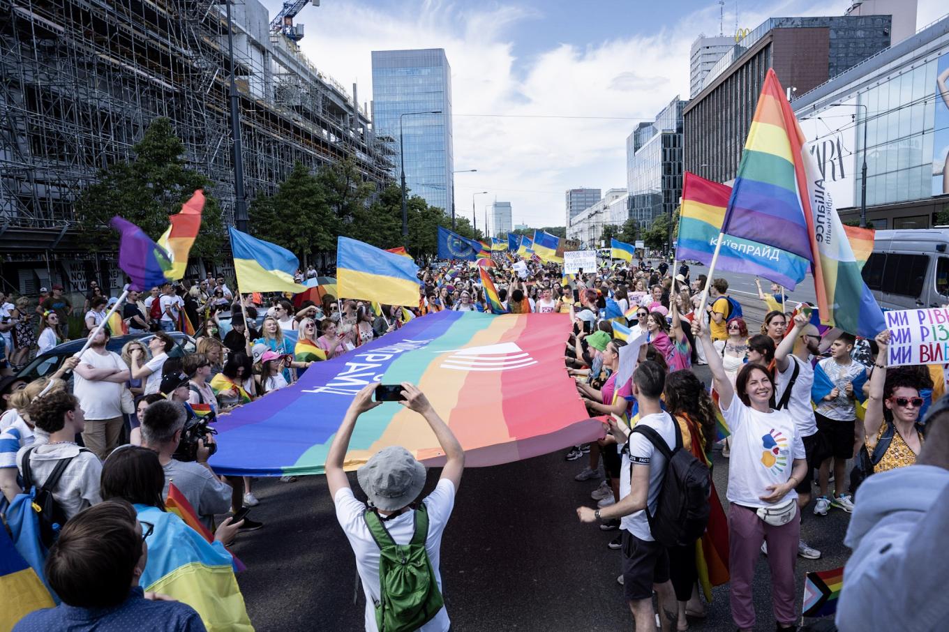 Thousands march in joint Kyiv-Warsaw Pride