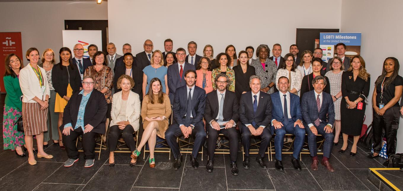 Family photo LGBTI Core Group HLW 2022